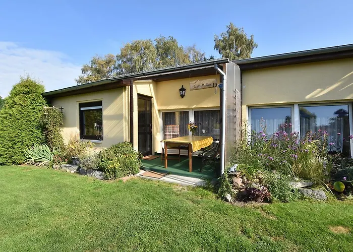 Gorgeous Holiday Home in Lutten Klein near the Sea