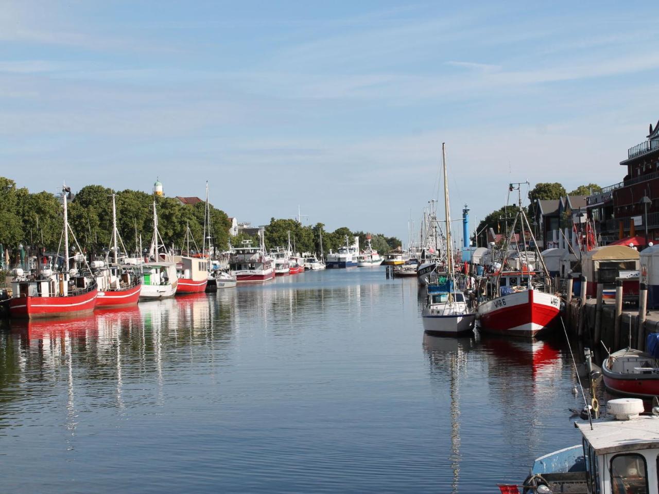 Gorgeous In Lutten Klein Near The Sea